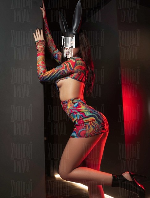 Девушка массажистка Тая, салон Хищный Кролик