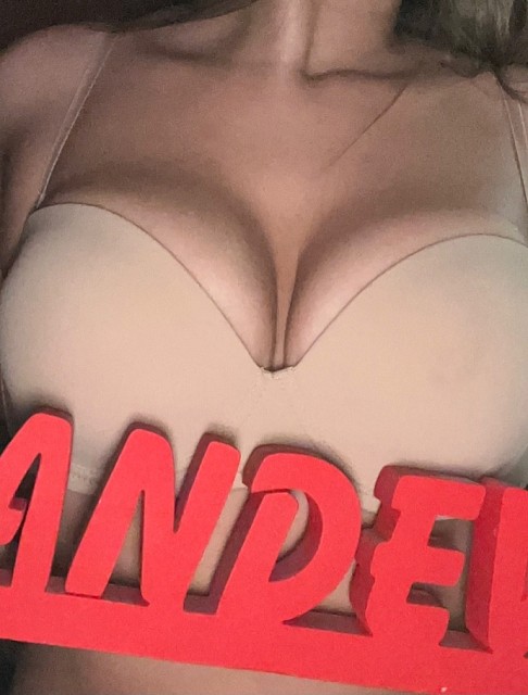 Девушка массажистка Адель, салон Randevu