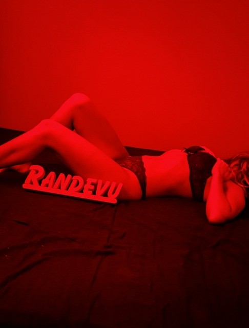 Девушка массажистка Алана, салон Randevu