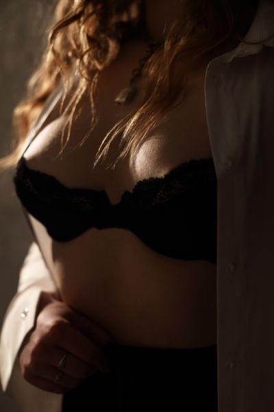 Девушка массажистка Дея, салон Студия 73