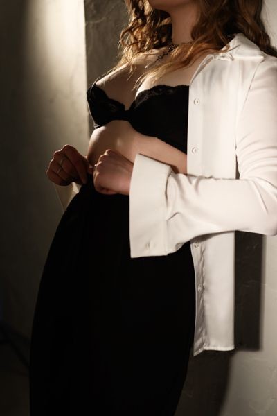 Девушка массажистка Дея, салон Студия 73